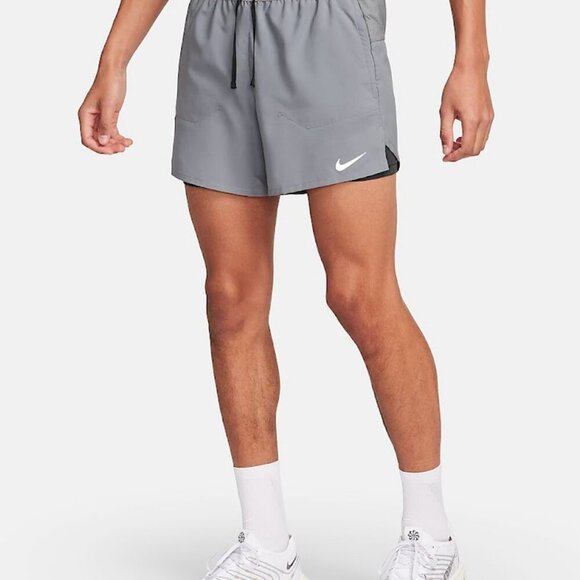 Nike Stride Men's Dri-FIT Running Shorts- XXL - Picture 1 of 6